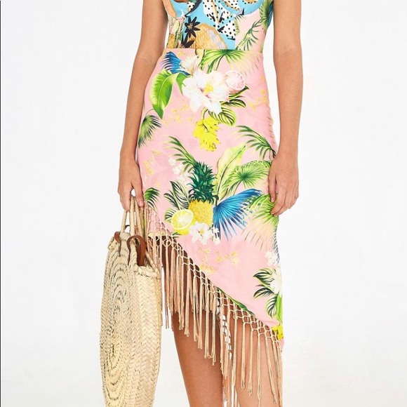 Farm Rio Other - FARM RIO Sarong 🍍Bathing Suit Coverup NWT